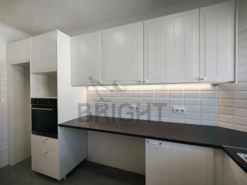 Apartamento T2 para Venda em Santa Maria e São Miguel, São Martinho, São Pedro Penaferrim