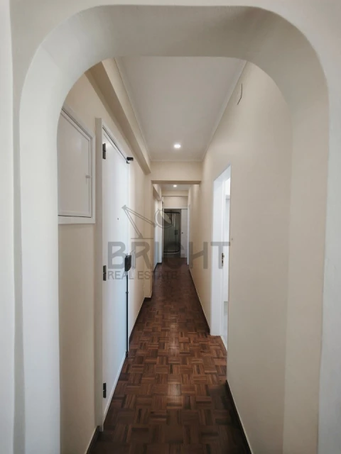 Apartamento T2 para Venda em Santa Maria e São Miguel, São Martinho, São Pedro Penaferrim
