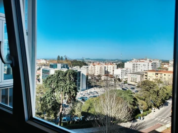Apartamento T2 para Venda em Santa Maria e São Miguel, São Martinho, São Pedro Penaferrim