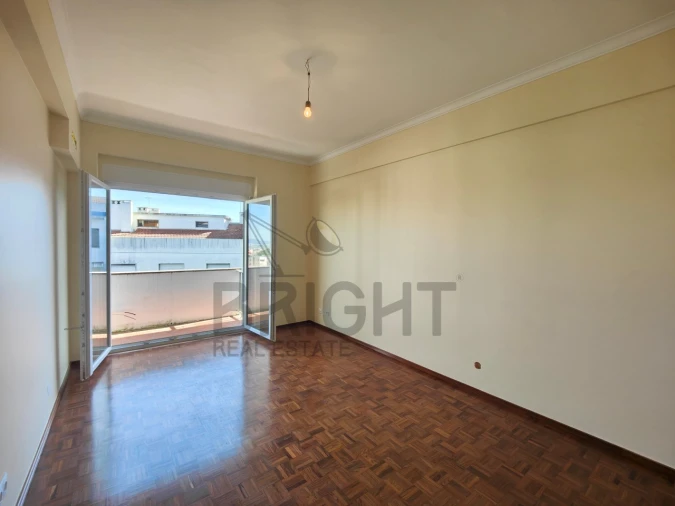 Apartamento T2 para Venda em Santa Maria e São Miguel, São Martinho, São Pedro Penaferrim Foto 4