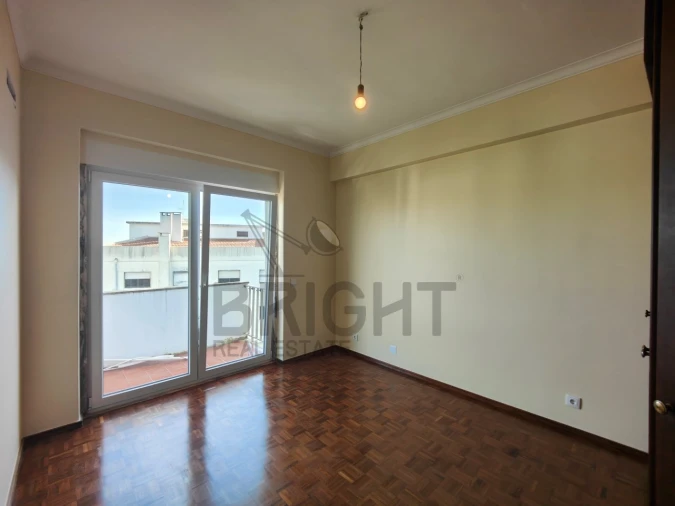 Apartamento T2 para Venda em Santa Maria e São Miguel, São Martinho, São Pedro Penaferrim Foto 24