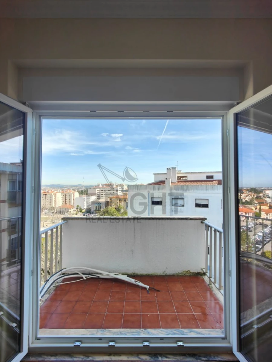 Apartamento T2 para Venda em Santa Maria e São Miguel, São Martinho, São Pedro Penaferrim Foto 28