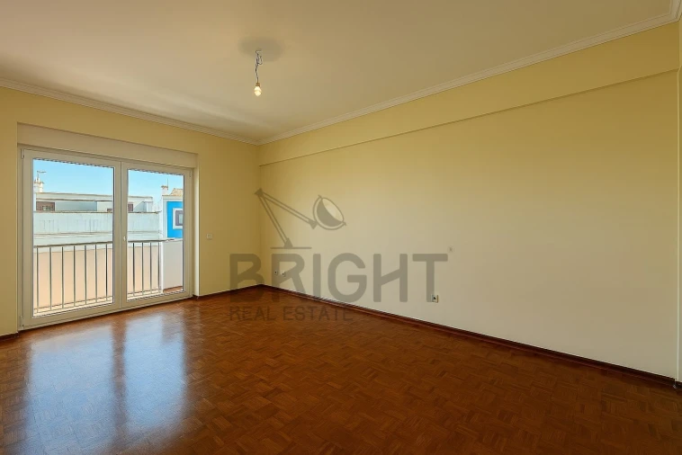 Apartamento T2 para Venda em Santa Maria e São Miguel, São Martinho, São Pedro Penaferrim Foto 14