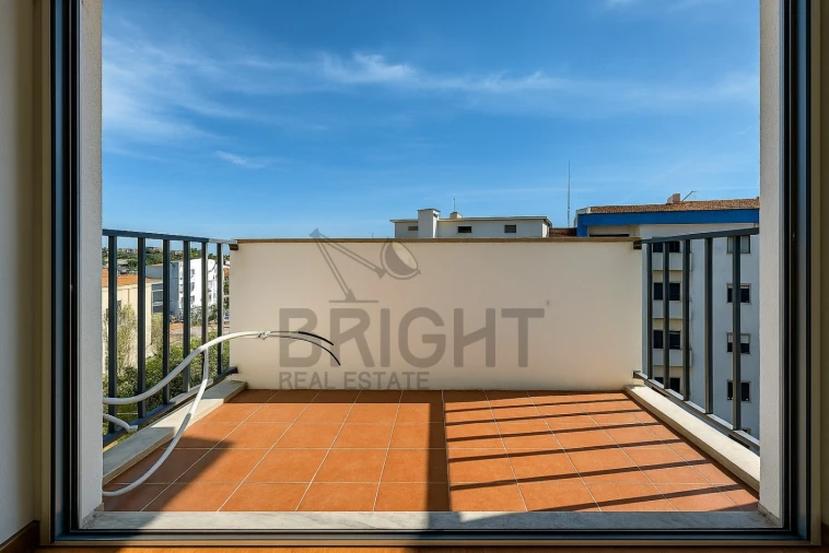 Apartamento T2 para Venda em Santa Maria e São Miguel, São Martinho, São Pedro Penaferrim Foto 17