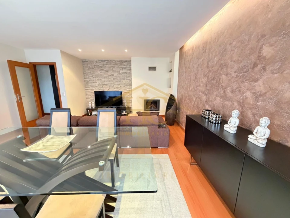 Apartamento T2 para Venda em Retorta e Tougues Foto 6