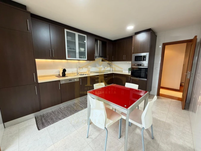 Apartamento T2 para Venda em Retorta e Tougues Foto 13