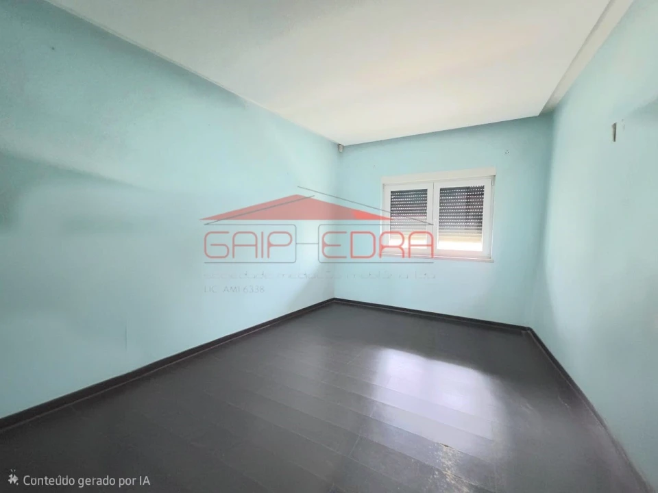 Moradia T4 para Venda em Atouguia da Baleia Foto 24