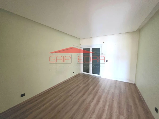 Moradia T4 para Venda em Atouguia da Baleia Foto 25