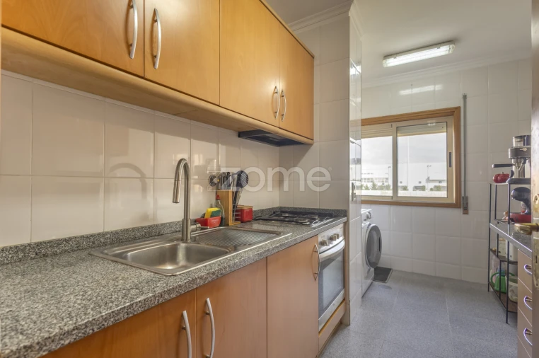 Apartamento T2 para Venda em Arcozelo Foto 7