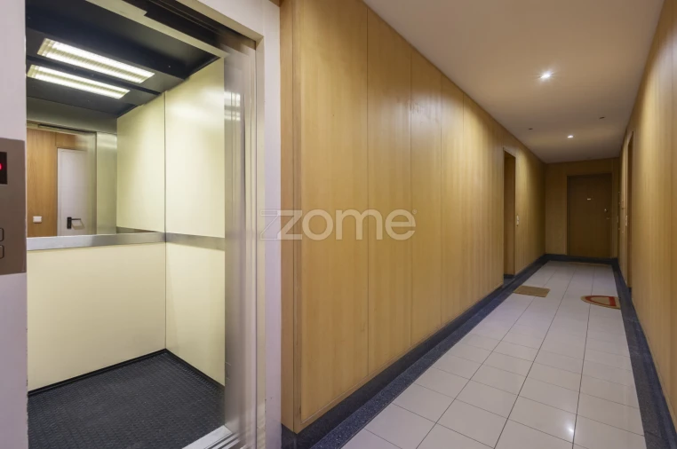 Apartamento T2 para Venda em Arcozelo Foto 22