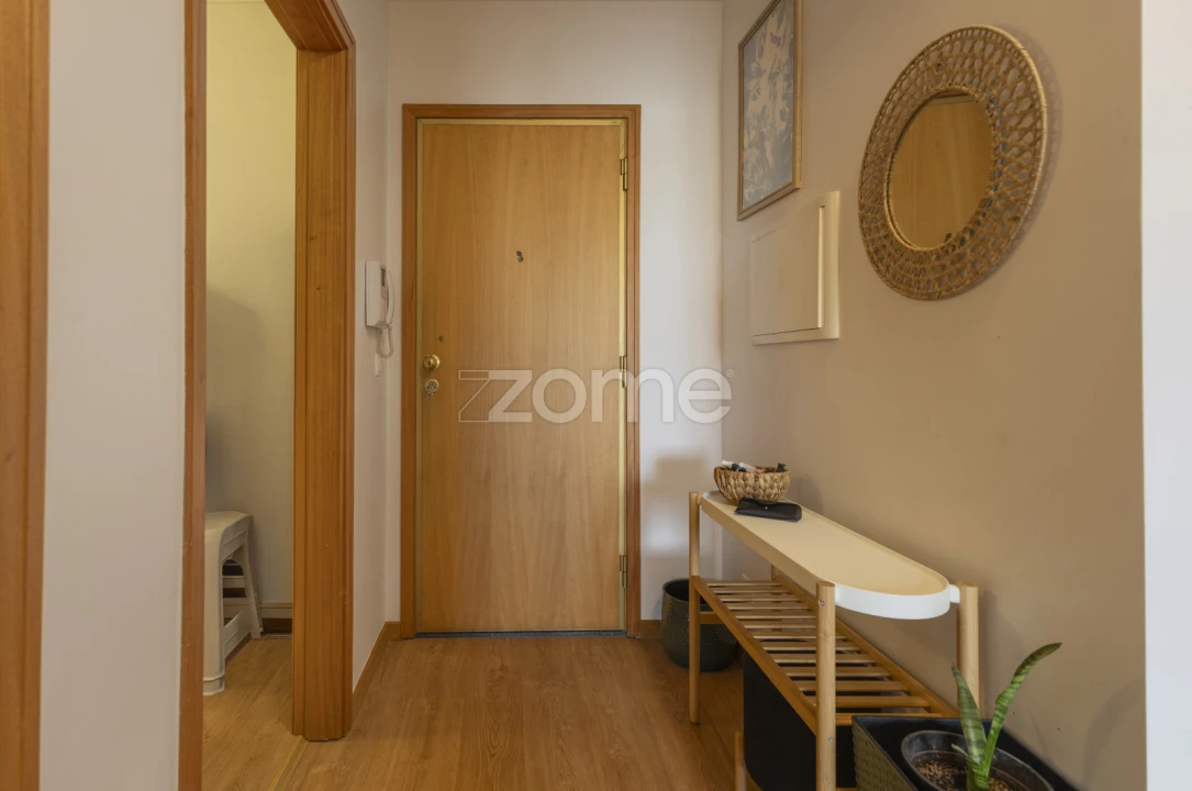 Apartamento T2 para Venda em Arcozelo Foto 18