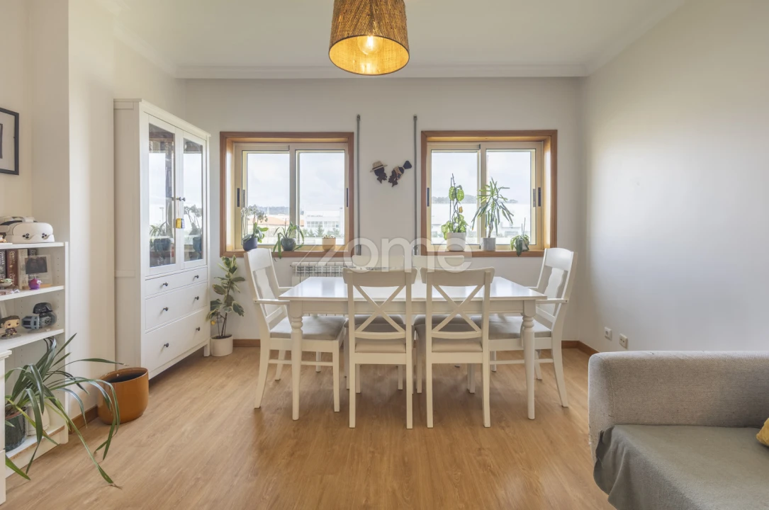 Apartamento T2 para Venda em Arcozelo Foto 5