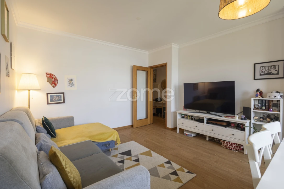 Apartamento T2 para Venda em Arcozelo Foto 17