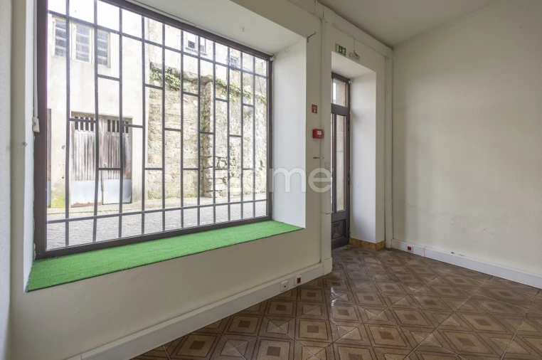 Moradia T4 para Venda em Cedrim e Paradela Foto 7