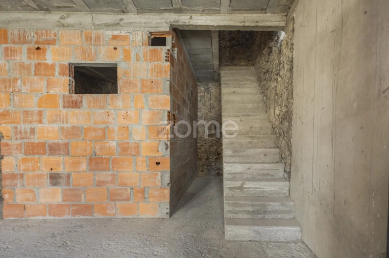 Moradia T4 para Venda em Cedrim e Paradela Foto 17