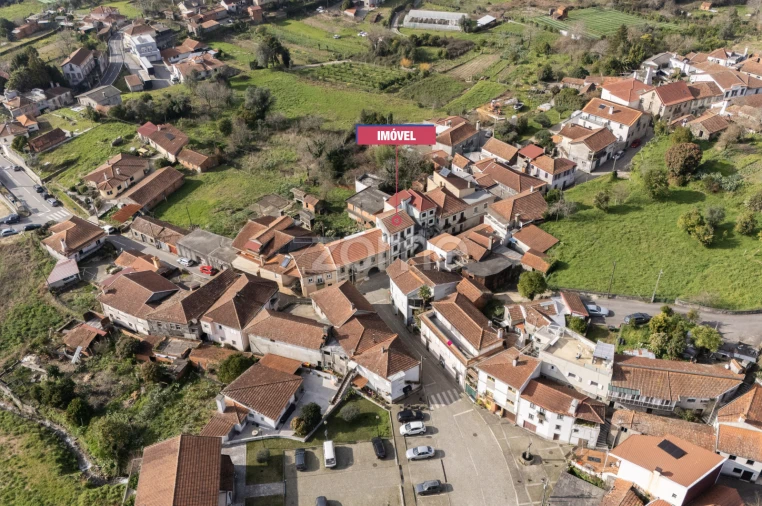 Moradia T4 para Venda em Cedrim e Paradela Foto 23