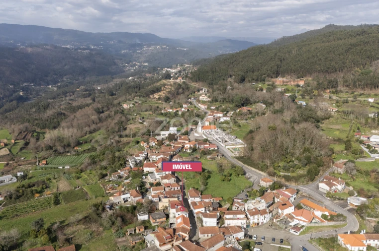 Moradia T4 para Venda em Cedrim e Paradela Foto 28