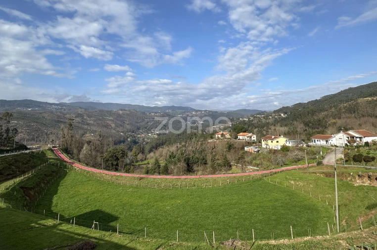 Moradia T4 para Venda em Cedrim e Paradela Foto 36