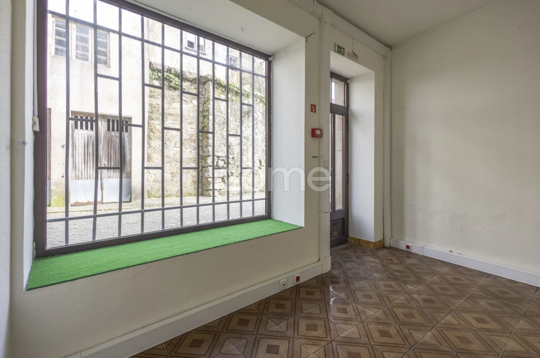 Moradia T4 para Venda em Cedrim e Paradela Foto 7