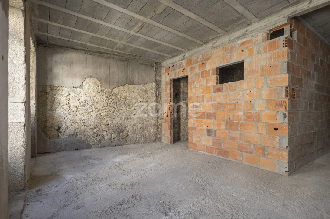 Moradia T4 para Venda em Cedrim e Paradela Foto 14