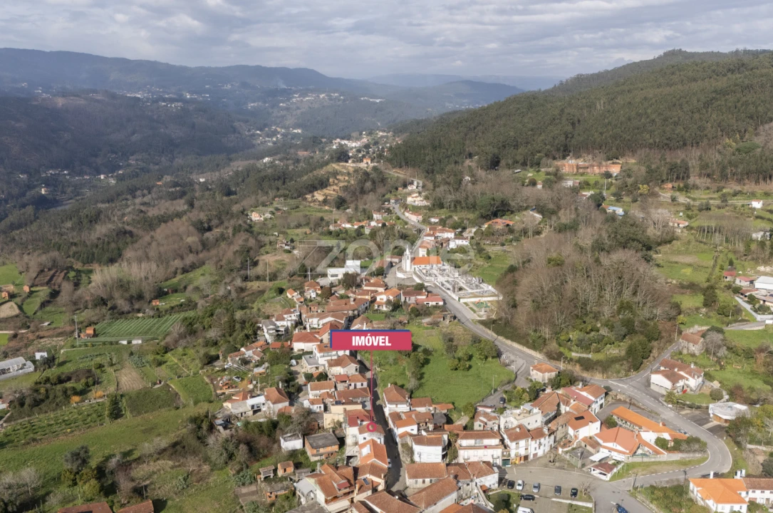 Moradia T4 para Venda em Cedrim e Paradela Foto 28