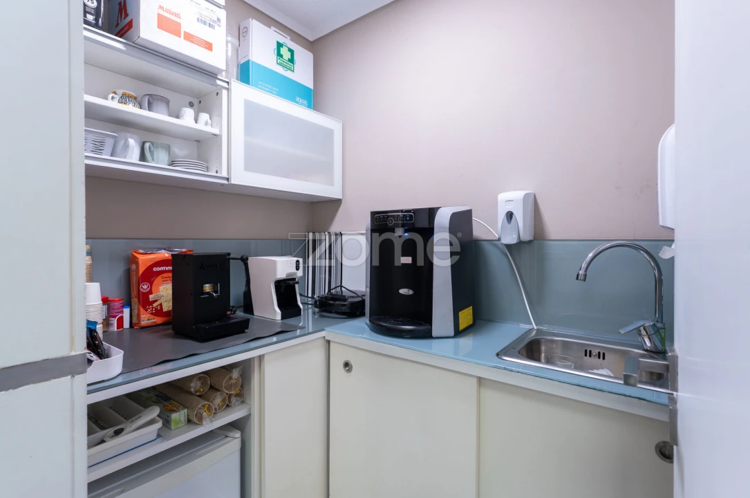 Escritório para Venda em Aldoar, Foz do Douro e Nevogilde Foto 8