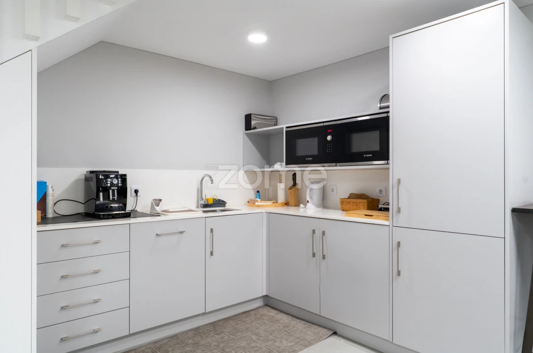 Escritório para Venda em Aldoar, Foz do Douro e Nevogilde Foto 13