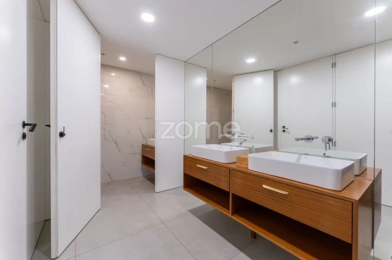 Escritório para Venda em Aldoar, Foz do Douro e Nevogilde Foto 13