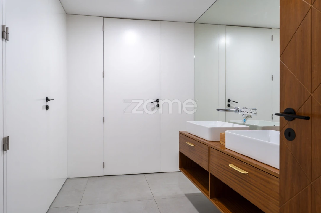 Escritório para Venda em Aldoar, Foz do Douro e Nevogilde Foto 12