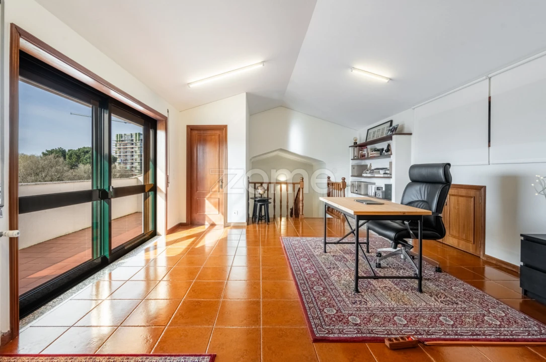 Moradia T4 para Venda em Mafamude e Vilar do Paraíso Foto 27