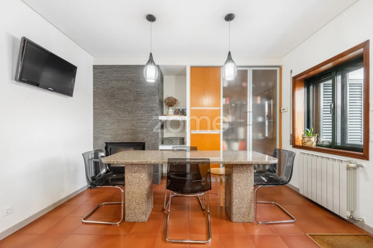 Moradia T4 para Venda em Mafamude e Vilar do Paraíso Foto 17