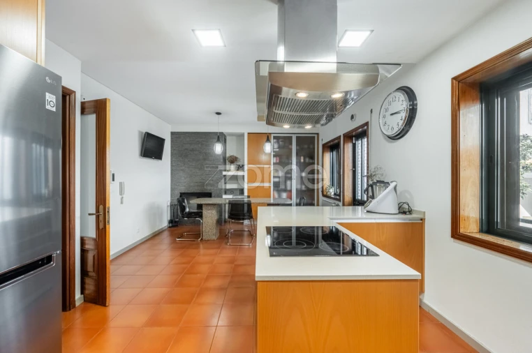 Moradia T4 para Venda em Mafamude e Vilar do Paraíso Foto 16