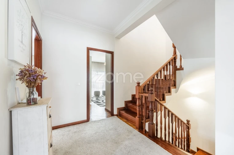 Moradia T4 para Venda em Mafamude e Vilar do Paraíso Foto 18