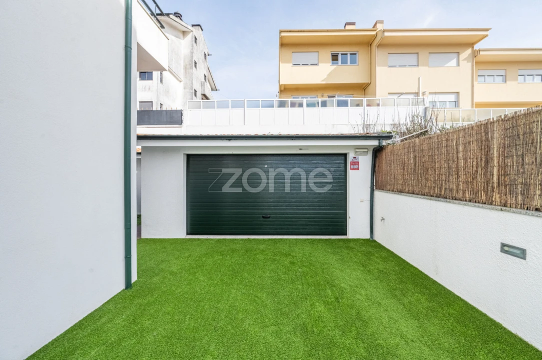 Moradia T4 para Venda em Mafamude e Vilar do Paraíso Foto 37