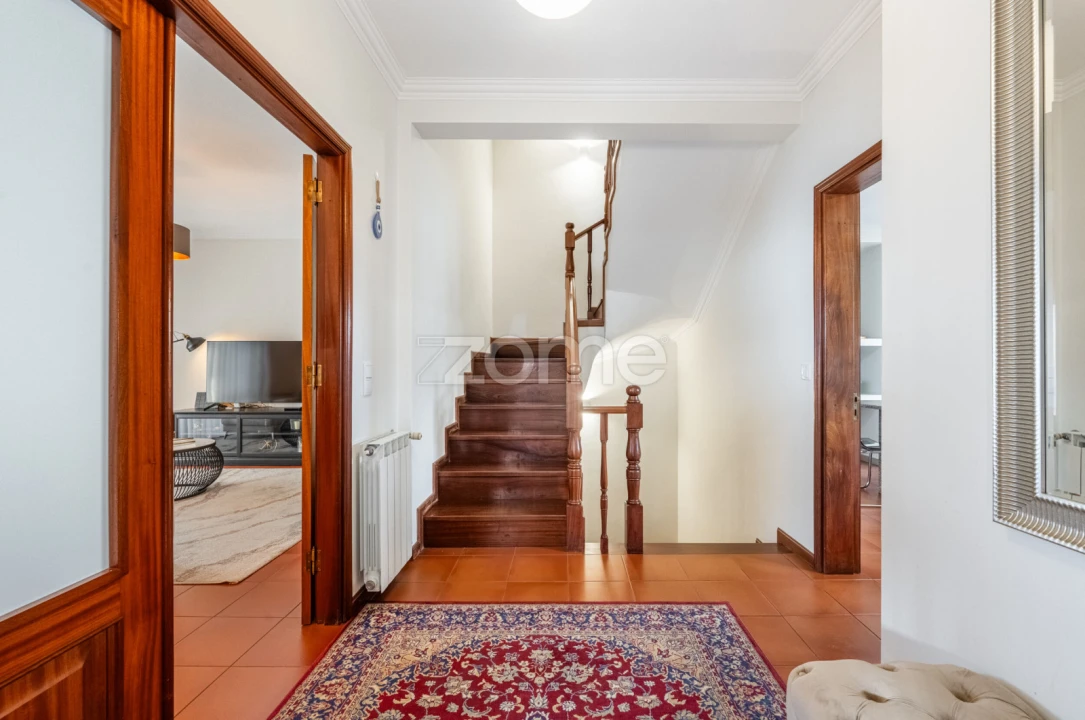 Moradia T4 para Venda em Mafamude e Vilar do Paraíso Foto 5