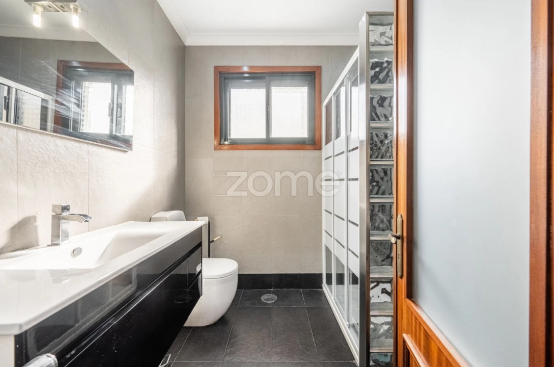 Moradia T4 para Venda em Mafamude e Vilar do Paraíso Foto 21