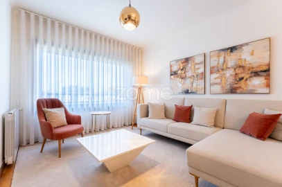 Apartamento T2 para Arrendamento em Cedofeita, Santo Ildefonso, Sé, Miragaia, São Nicolau e Vitória