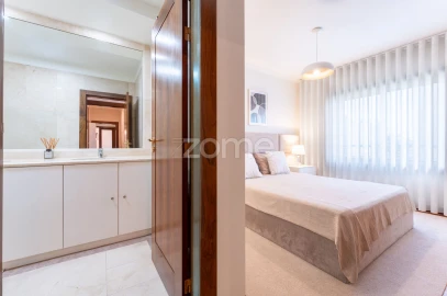 Apartamento T2 para Arrendamento em Cedofeita, Santo Ildefonso, Sé, Miragaia, São Nicolau e Vitória