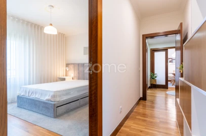 Apartamento T2 para Arrendamento em Cedofeita, Santo Ildefonso, Sé, Miragaia, São Nicolau e Vitória