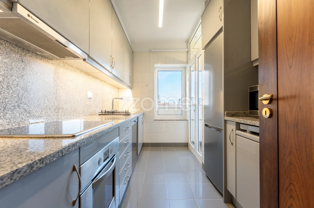 Apartamento T2 para Arrendamento em Cedofeita, Santo Ildefonso, Sé, Miragaia, São Nicolau e Vitória Foto 10