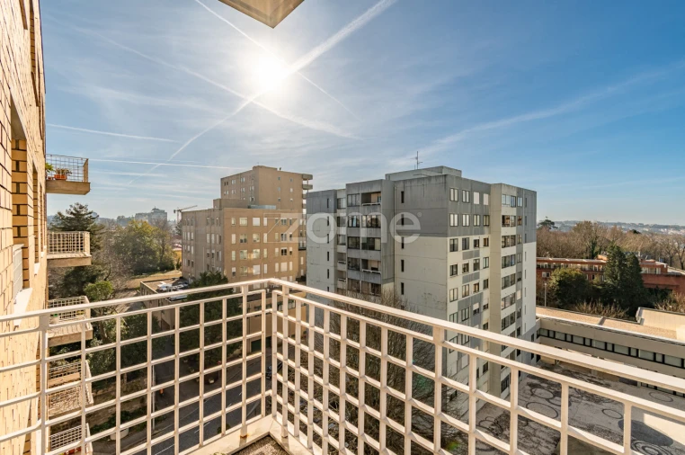 Apartamento T2 para Venda em Lordelo do Ouro e Massarelos Foto 16