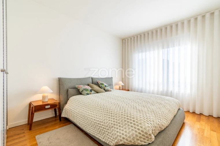 Apartamento T2 para Venda em Lordelo do Ouro e Massarelos Foto 22