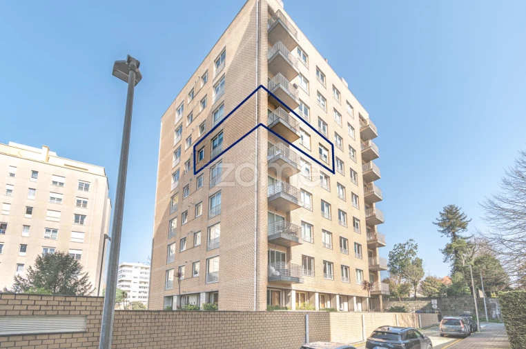 Apartamento T2 para Venda em Lordelo do Ouro e Massarelos Foto 30