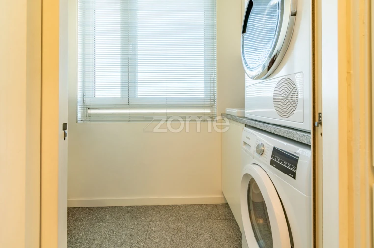 Apartamento T2 para Venda em Lordelo do Ouro e Massarelos Foto 9