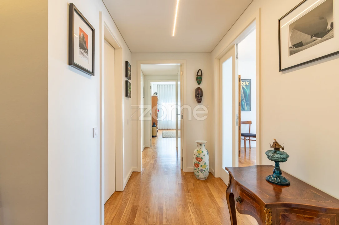 Apartamento T2 para Venda em Lordelo do Ouro e Massarelos Foto 4