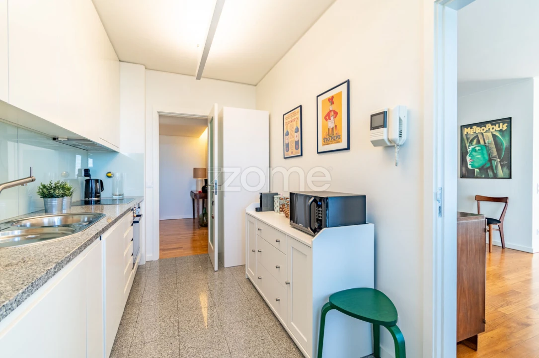 Apartamento T2 para Venda em Lordelo do Ouro e Massarelos Foto 7