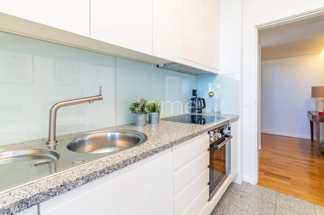 Apartamento T2 para Venda em Lordelo do Ouro e Massarelos Foto 8