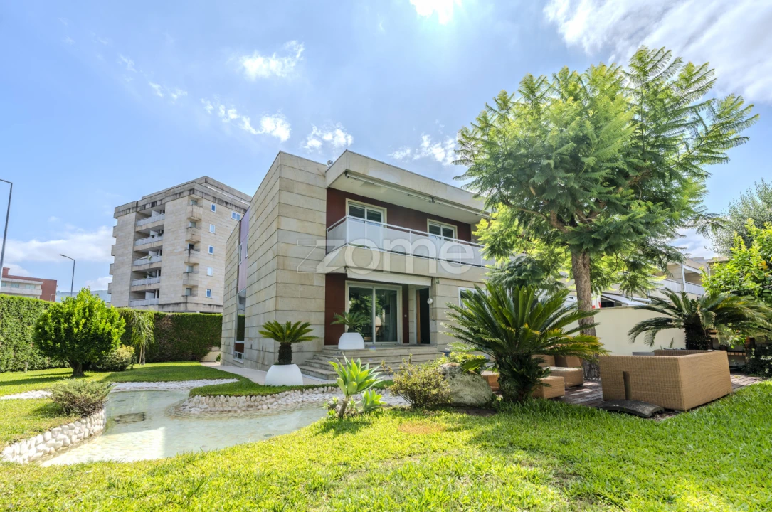 Moradia T3 para Arrendamento em Nogueira, Fraião e Lamaçães Foto 37