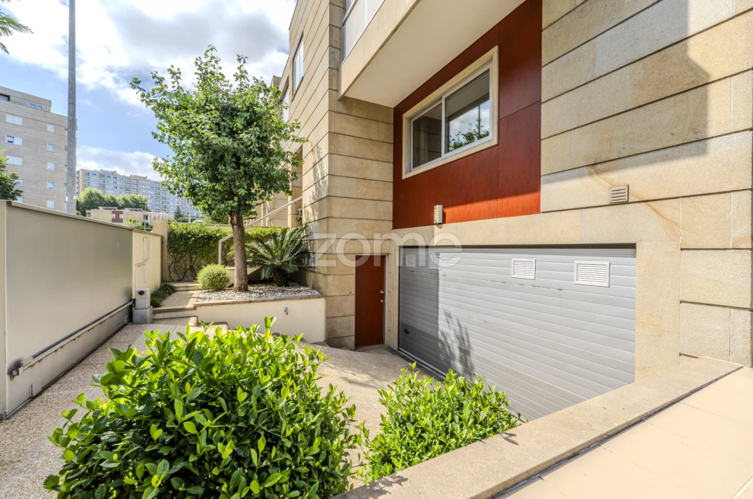 Moradia T3 para Arrendamento em Nogueira, Fraião e Lamaçães Foto 41