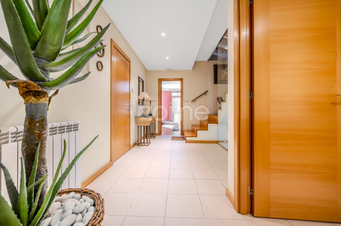 Moradia T3 para Arrendamento em Nogueira, Fraião e Lamaçães Foto 30